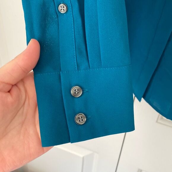 J.‎ Crew Factory Tuxedo Front Blouse Turquoise XS Long Sleeve Lighweight - Picture 5 of 8